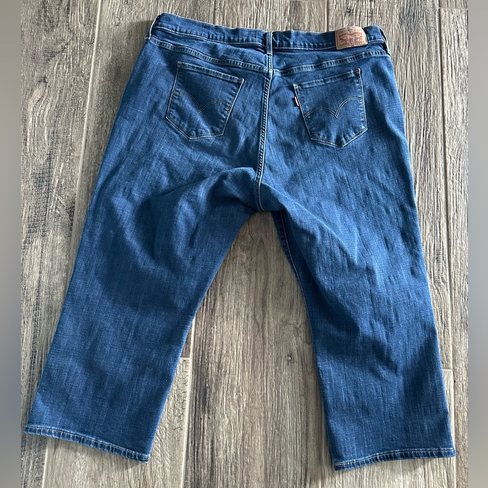 Levi's Women 311 Shaping Skinny Capri Jeans - Picture 4 of 7